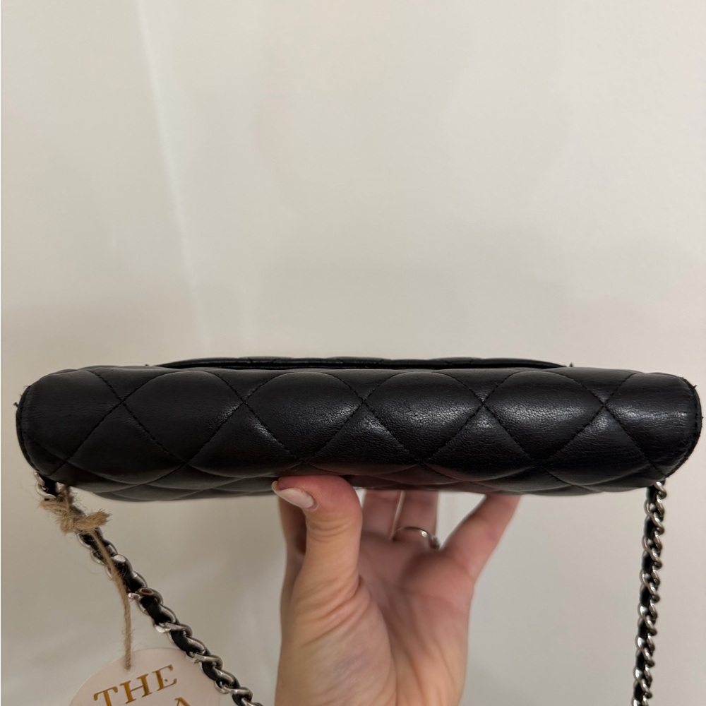 CHANEL LAMBSKIN WALLET ON CHAIN - Picture 12 of 16